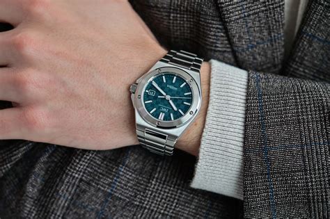 iwc ingenieur 40 green dial.